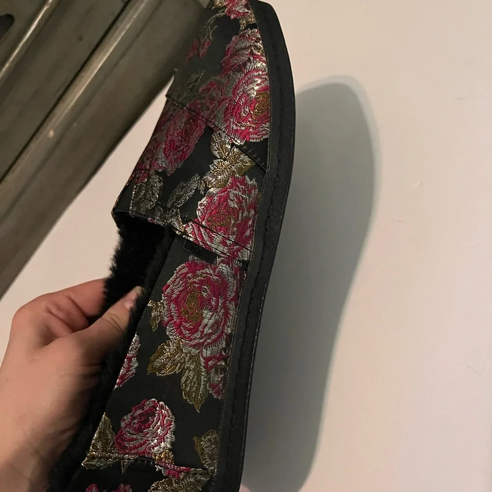TOMS Women's Alpargata Floral Brocade slip-on shoes sz10